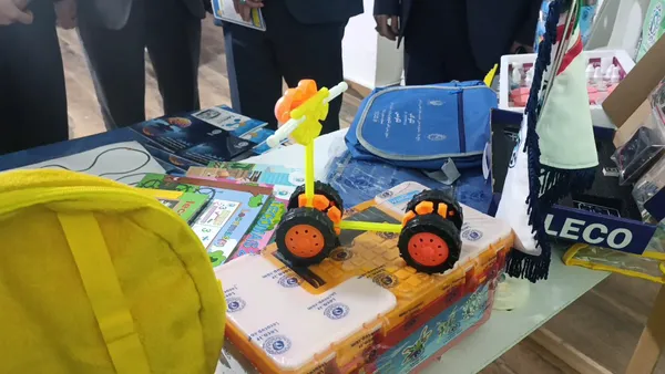 a19891aeed1743bbbe41f35e36e4fc0f_11zon